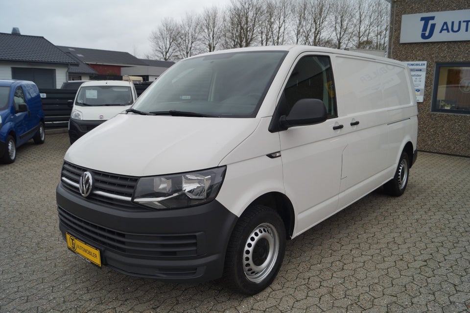 VW Transporter 2,0 TDi 140 Kassevogn DSG lang