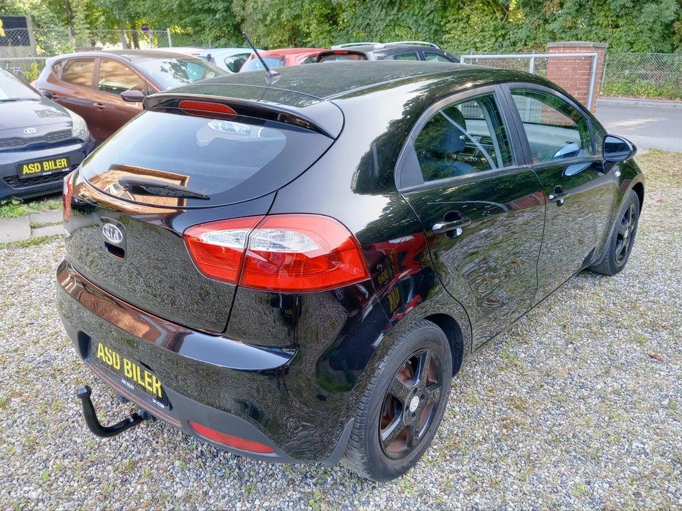 Kia Rio 1,4 CVVT Active aut. 5d