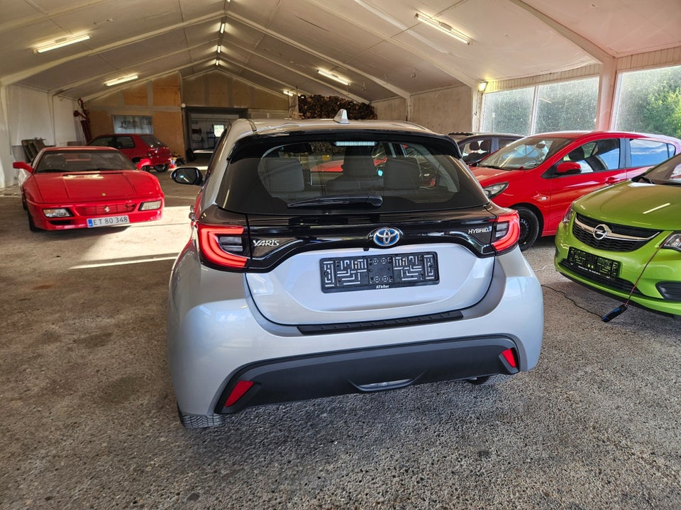 Toyota Yaris 1,5 Hybrid Active Tech+ e-CVT 5d