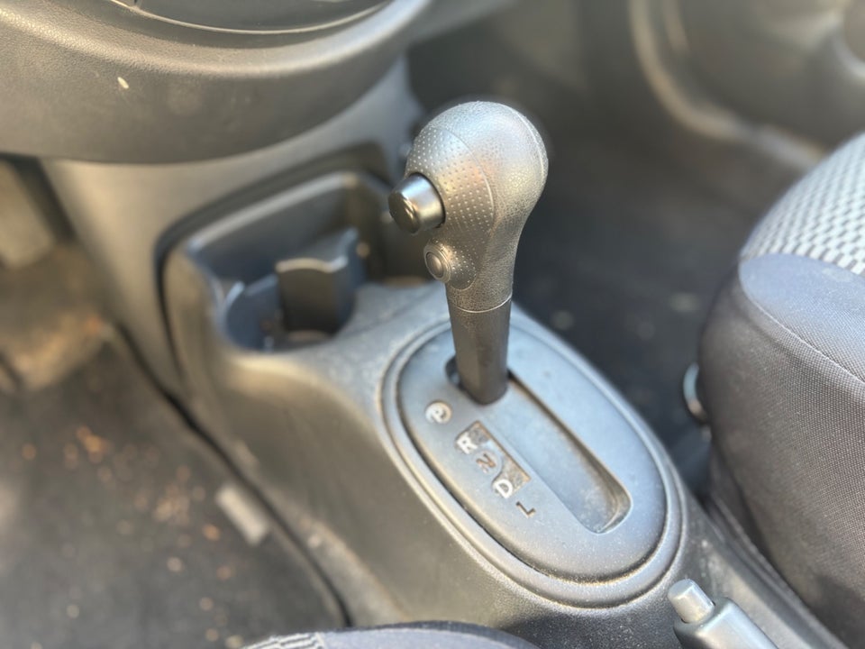 Nissan Micra 1,2 Visia CVT 5d