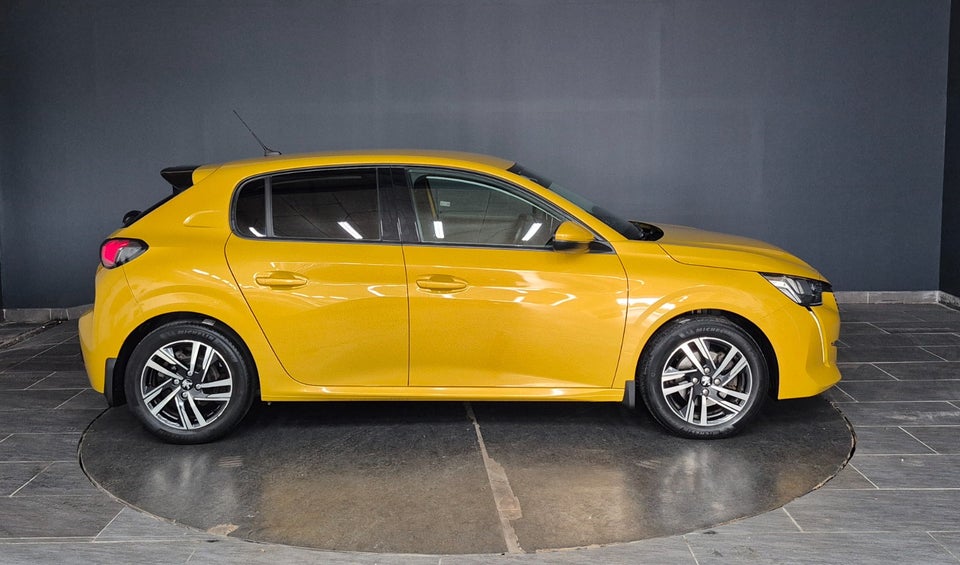Peugeot 208 1,2 PureTech 100 Allure EAT8 5d