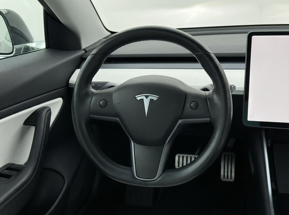 Tesla Model 3 Long Range AWD 4d