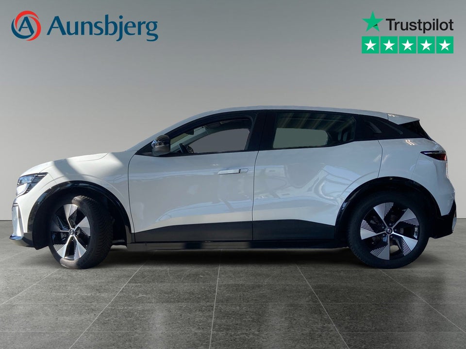 Renault Megane E-Tech 40 Equilibre 5d