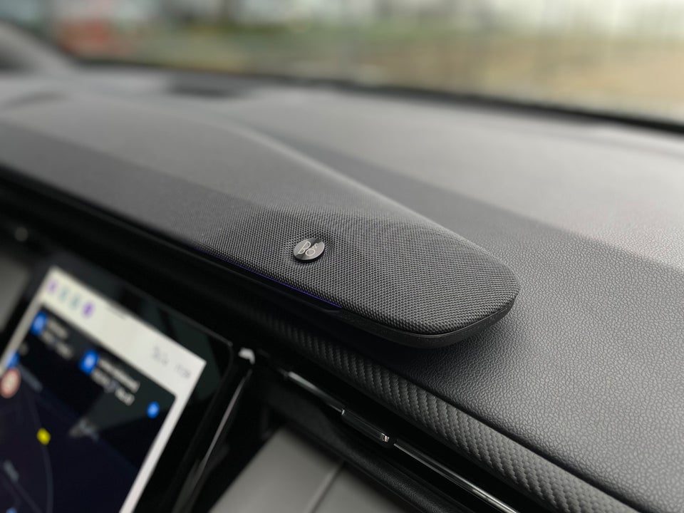 Ford Explorer 82 Premium Extended Range 5d