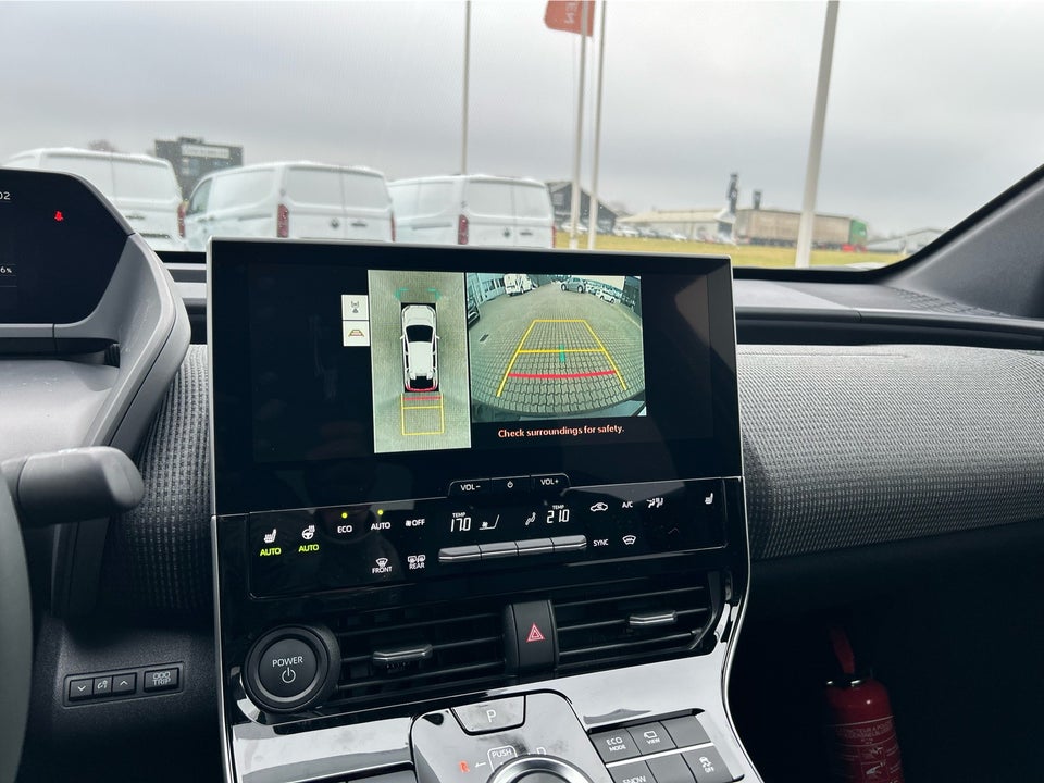 Toyota bZ4X Business+ 5d