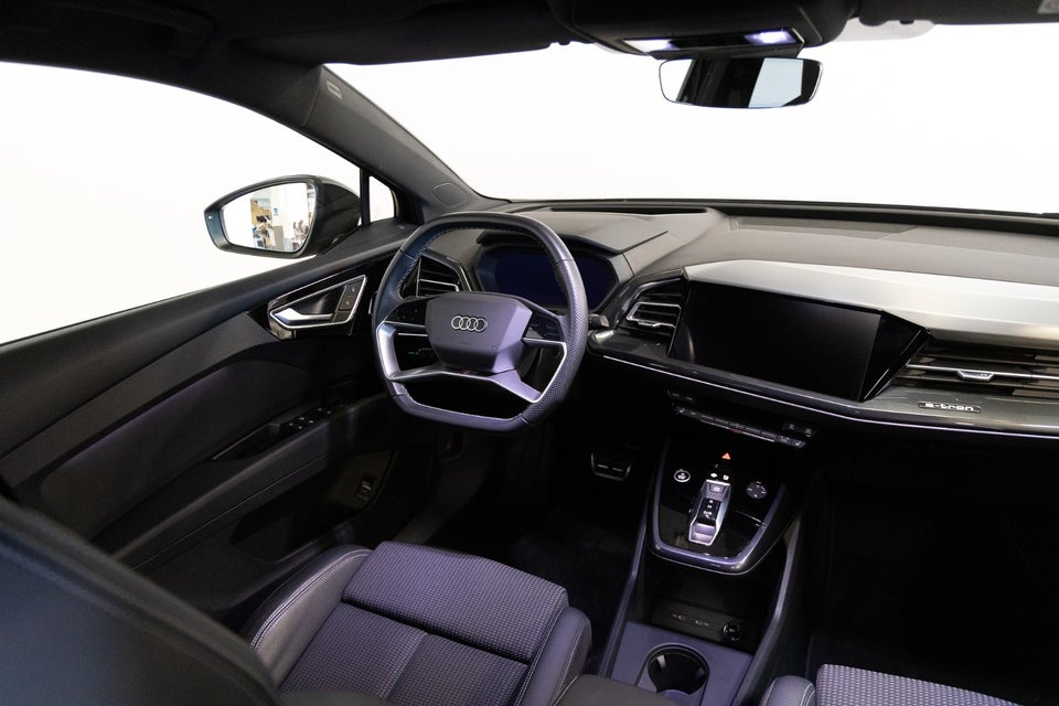 Audi Q4 e-tron 40 S-line 5d