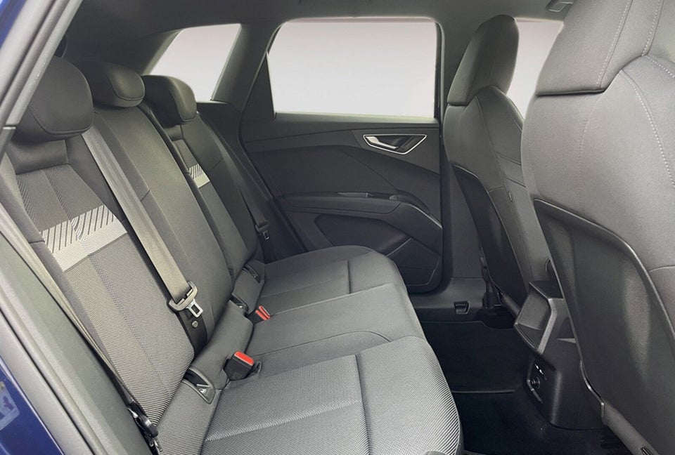 Audi Q4 e-tron 45 Advance quattro 5d