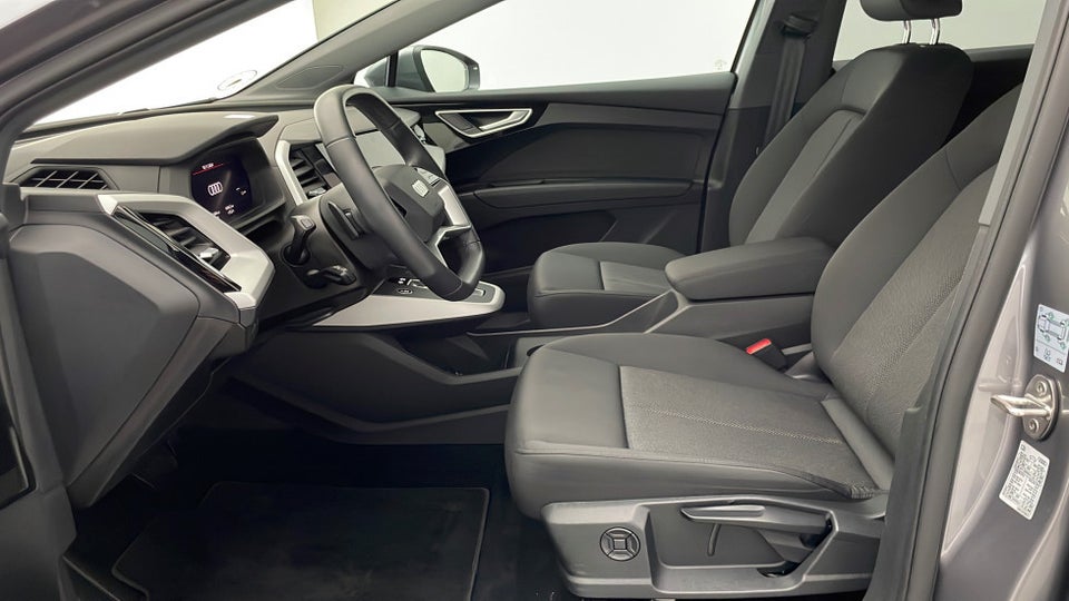 Audi Q4 e-tron 45 Attitude quattro 5d