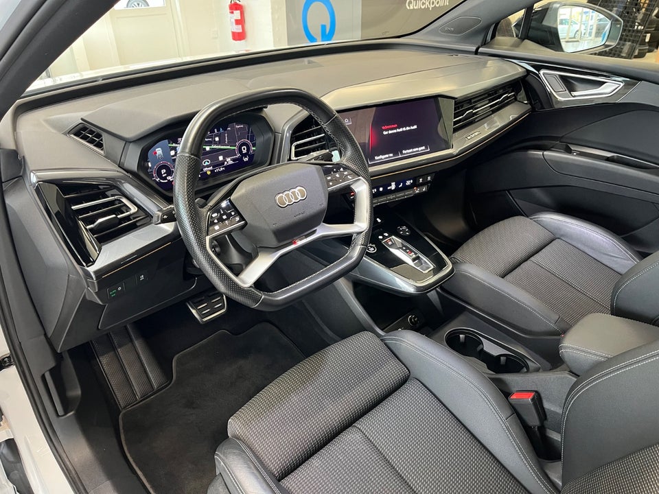 Audi Q4 e-tron 40 S-line Sportback 5d