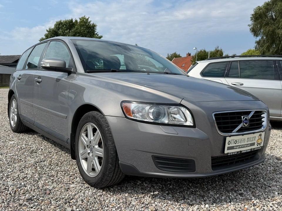 Volvo V50 1,6 D Momentum 5d
