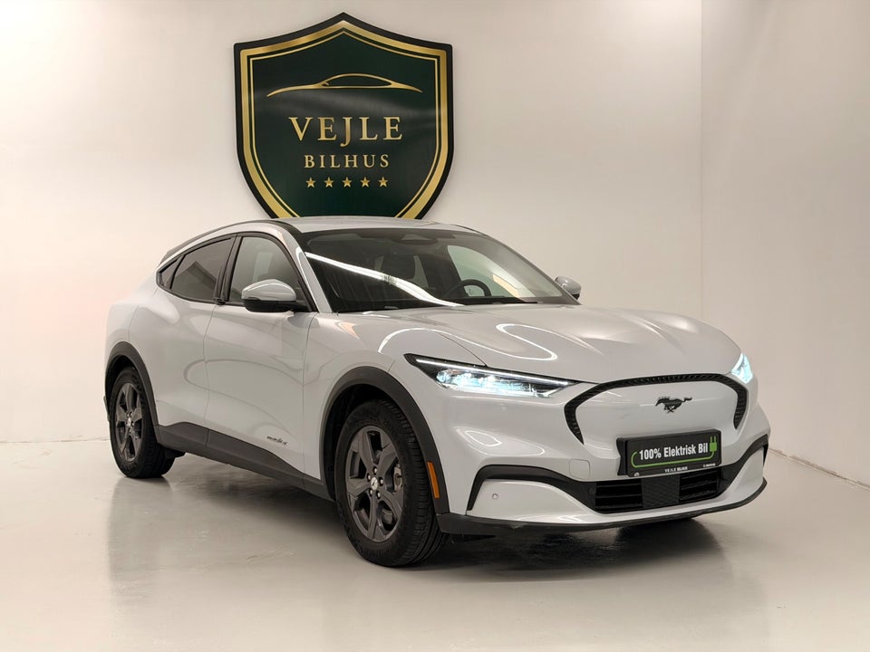 Ford Mustang Mach-E 68 Standard Range 5d