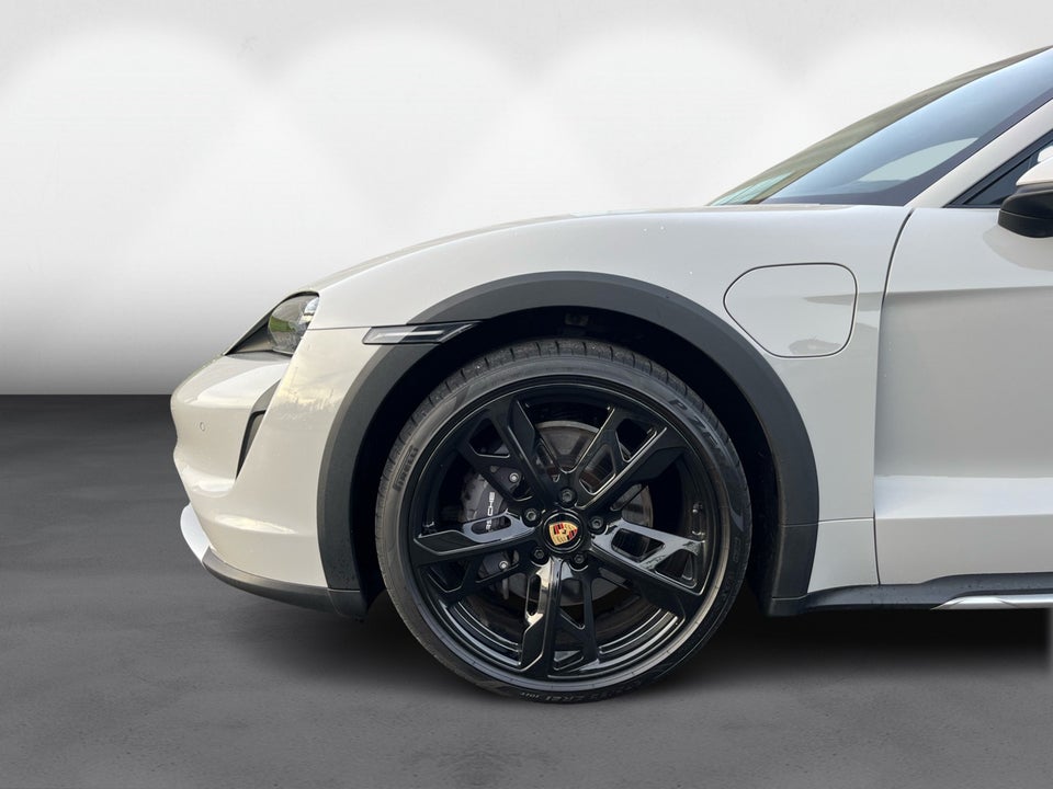 Porsche Taycan 4 Performance+ Cross Turismo 5d