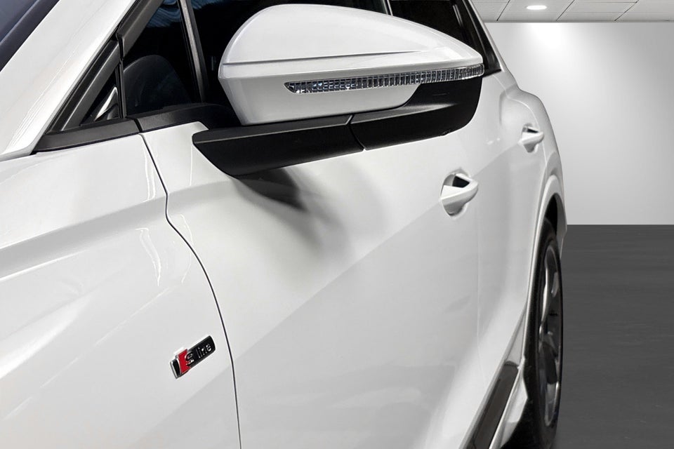 Audi Q4 e-tron 45 Progress 5d