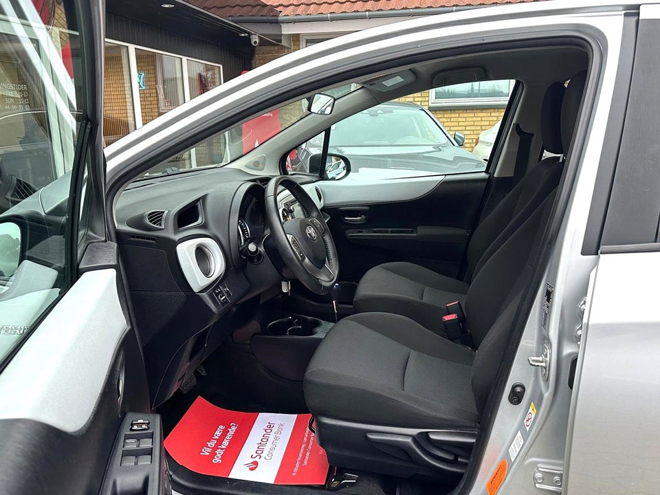 Toyota Yaris 1,5 Hybrid H2 Touch CVT 5d