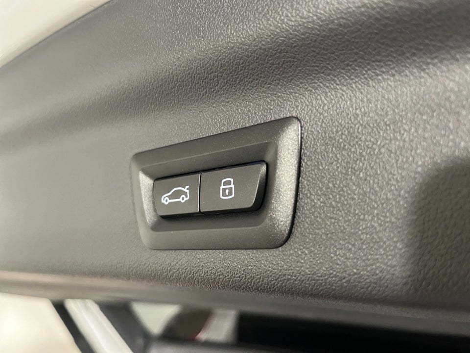 BMW iX1 xDrive30 M-Sport 5d