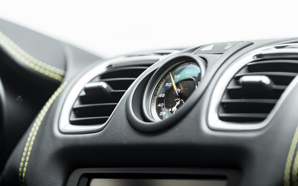 Porsche Cayman GT4 3,8  2d