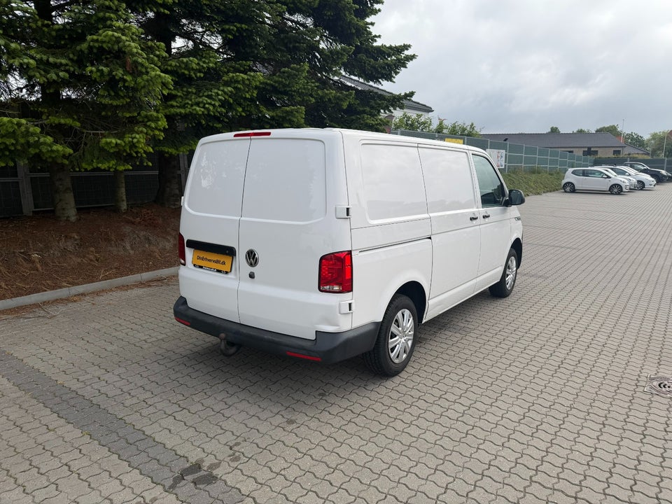 VW Transporter 2,0 TDi 150 Kassevogn DSG kort