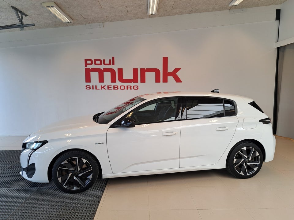 Peugeot 308 1,6 Hybrid First Selection EAT8 5d