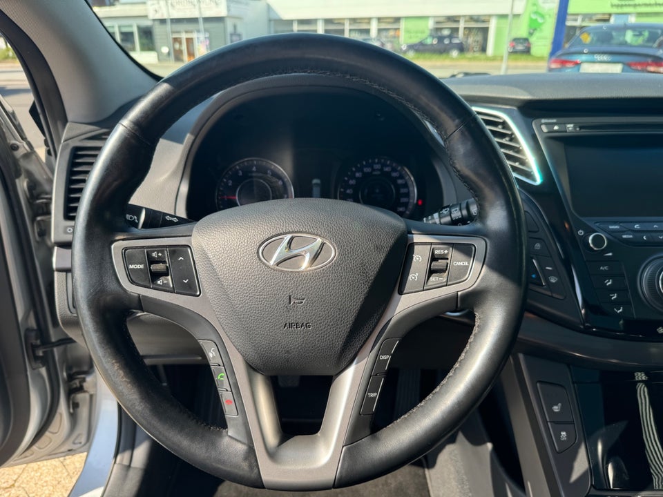 Hyundai i40 2,0 GDi Premium CW 5d