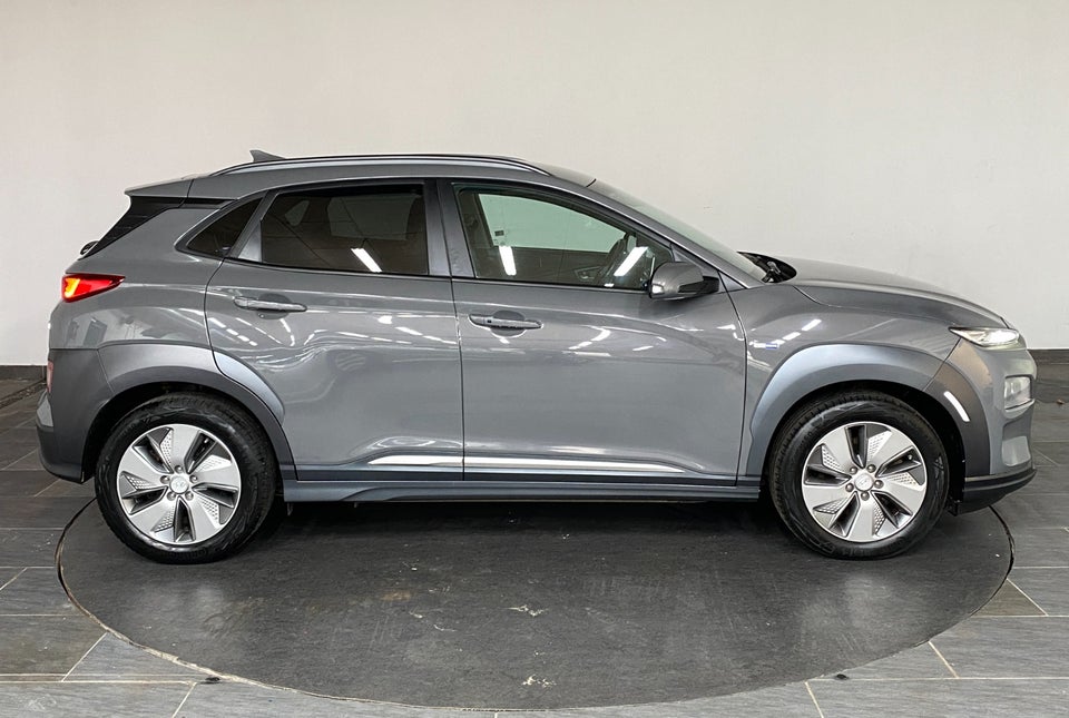 Hyundai Kona 64 EV Advanced Premium 5d