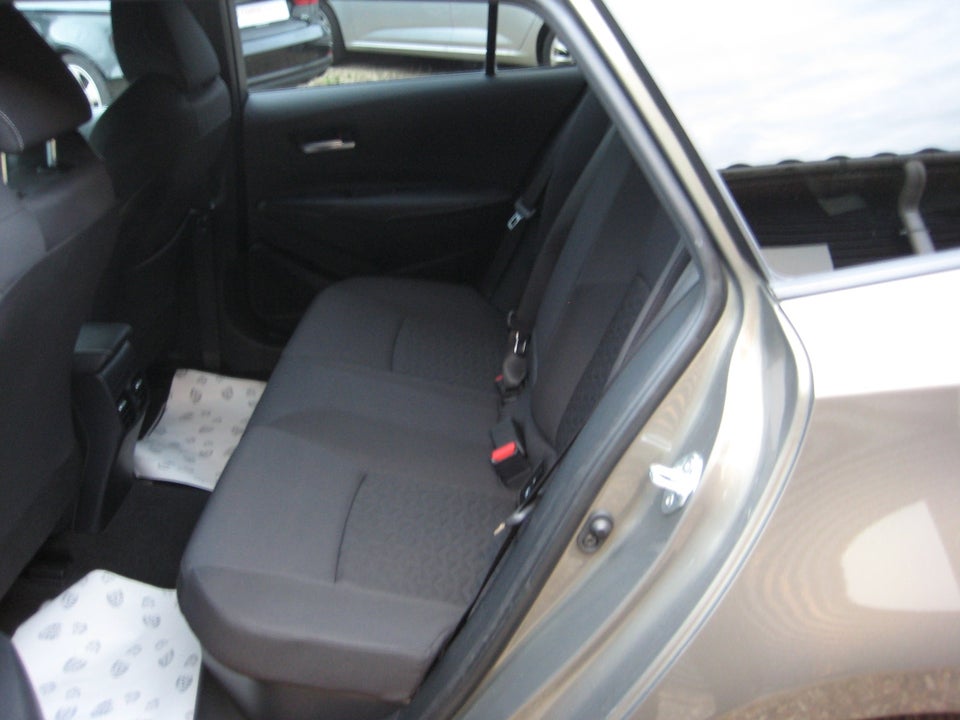 Toyota Corolla 1,8 Hybrid H3 Smart Touring Sports MDS 5d