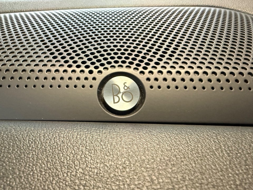 Ford Kuga 2,5 PHEV Vignale CVT 5d