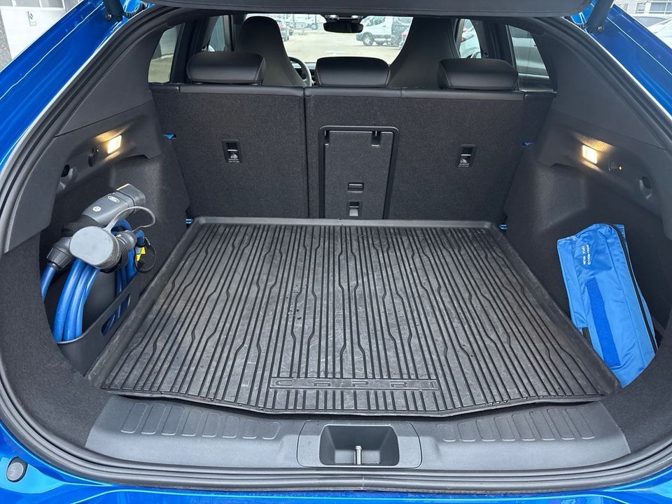 Ford Capri 82 Select Extended Range 5d