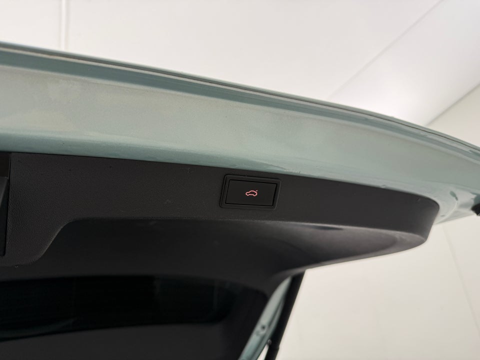 Skoda Enyaq 60 iV Suite 5d