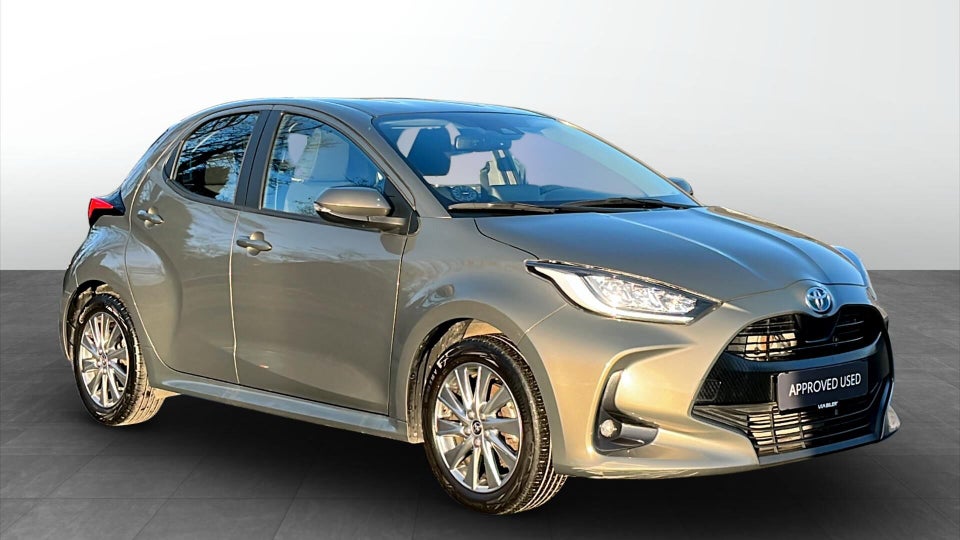 Toyota Yaris 1,5 Hybrid Active Tech e-CVT 5d