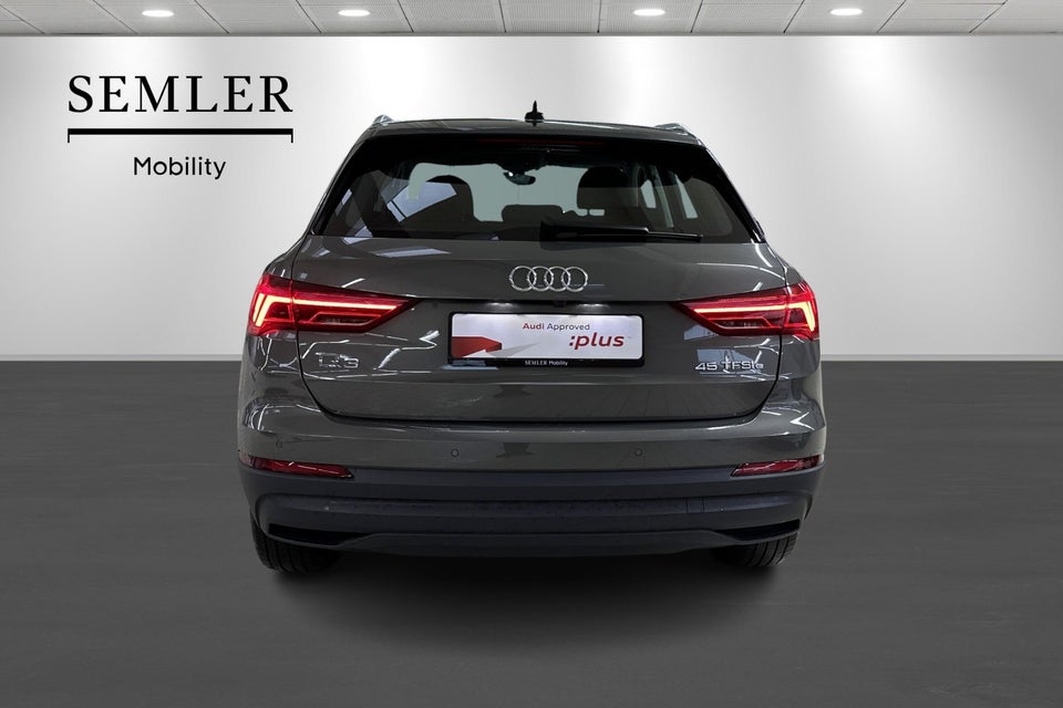 Audi Q3 45 TFSi e Attitude plus S-tr. 5d