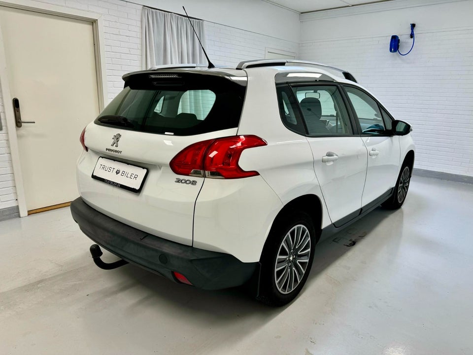 Peugeot 2008 1,2 VTi 82 Active 5d