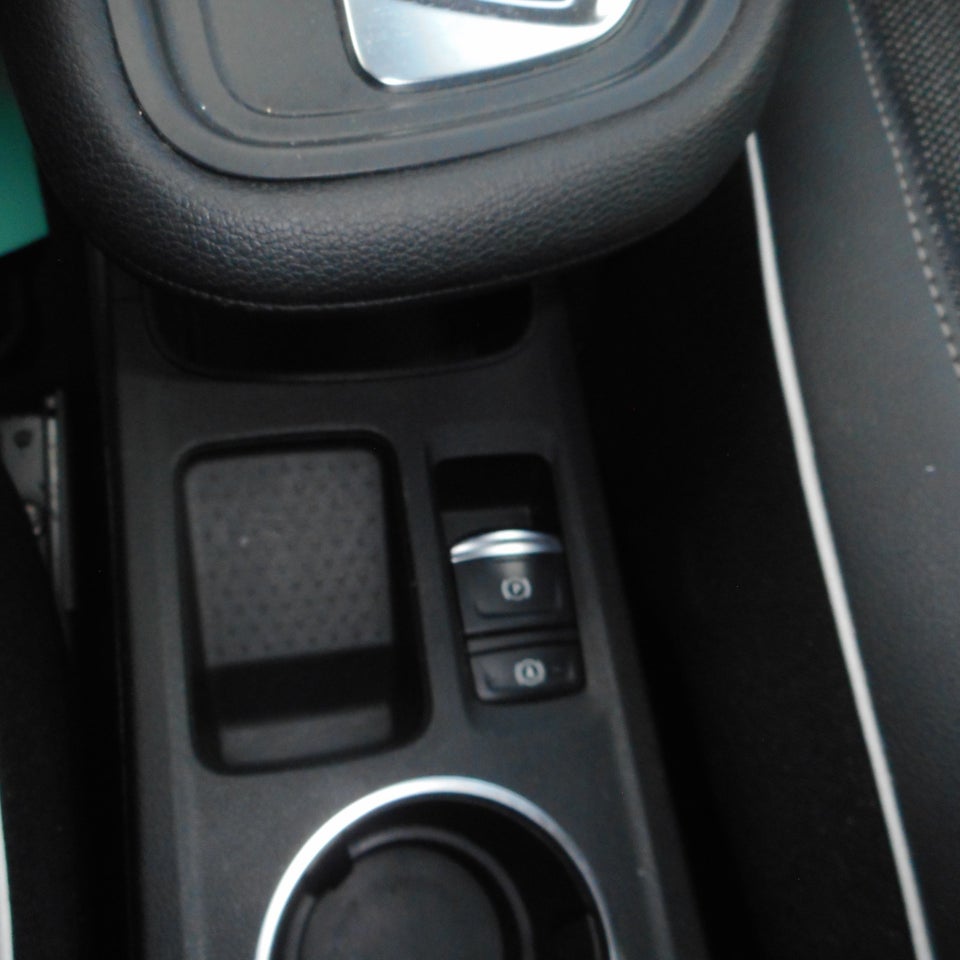 Renault Captur 1,3 TCe 140 Intens EDC 5d