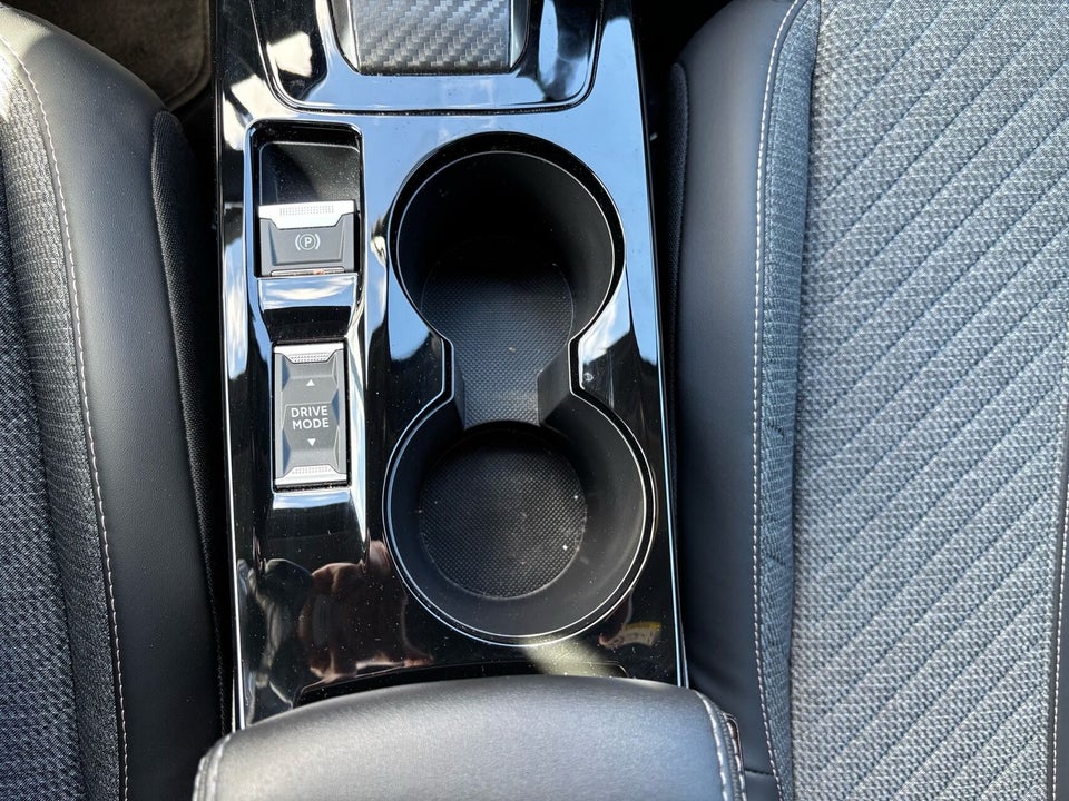 Peugeot 2008 1,2 PureTech 130 Allure EAT8 5d