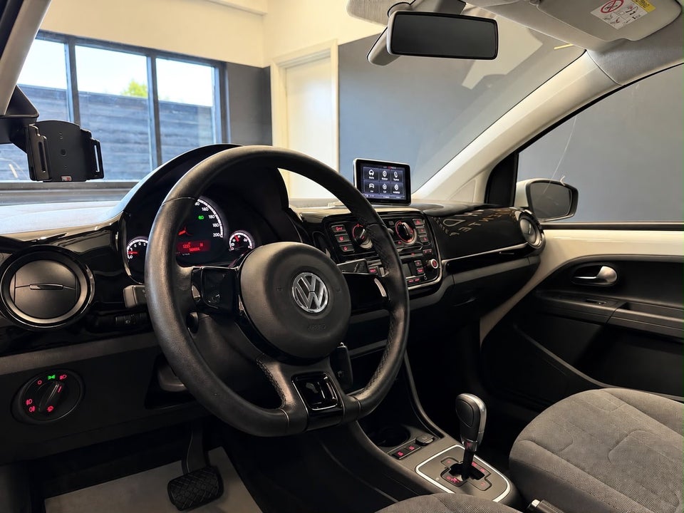 VW Up! 1,0 75 Move Up! ASG BMT 5d