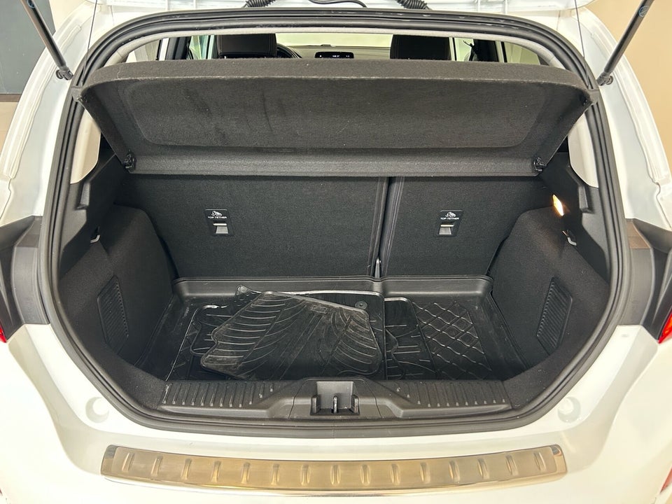 Ford Fiesta 1,0 EcoBoost mHEV Titanium 5d