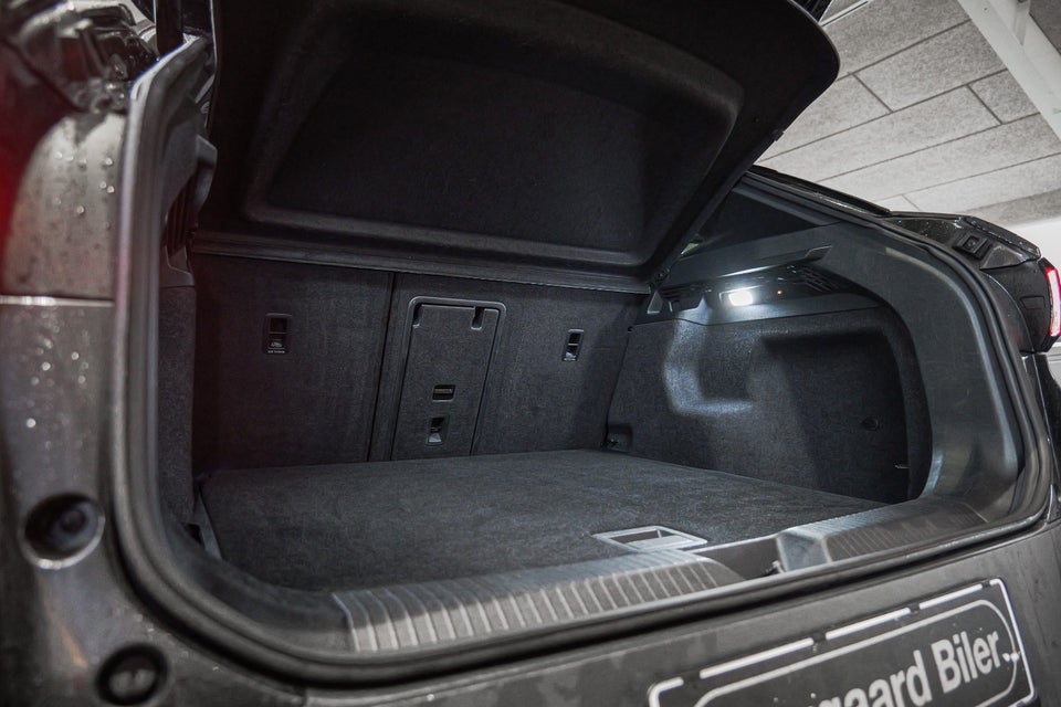 VW ID.4 77 Pro Performance Tech 5d