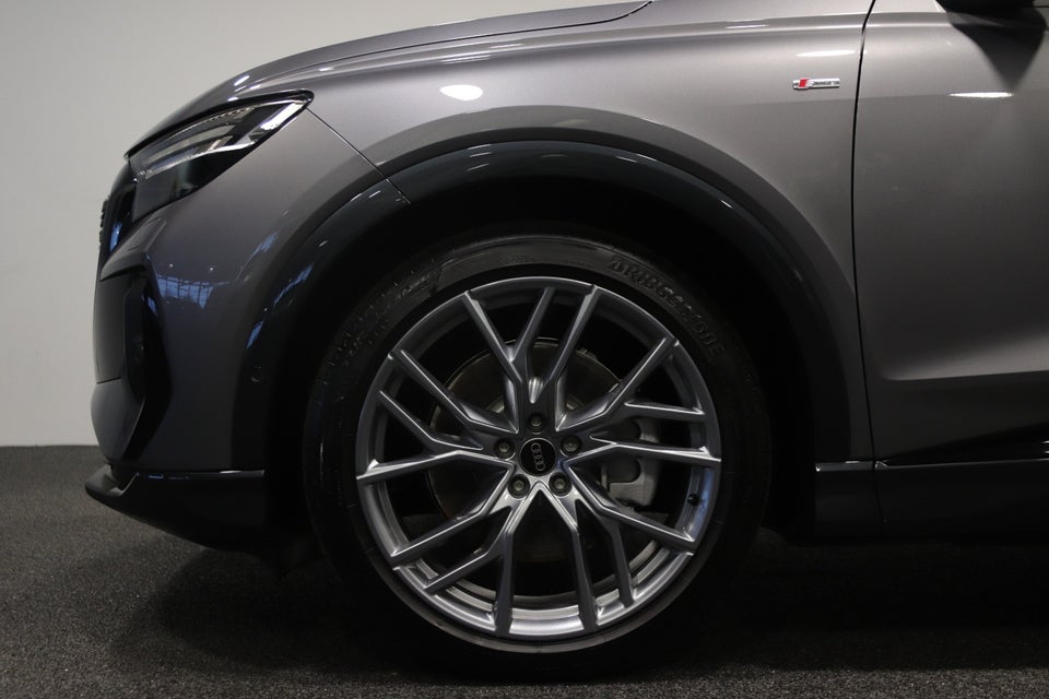 Audi Q4 e-tron 40 S-line Sportback 5d