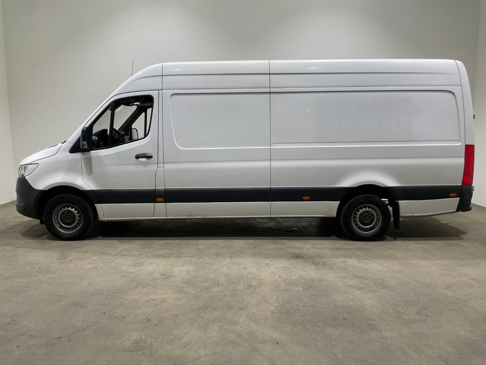 Mercedes Sprinter 319 3,0 CDi A3 Kassevogn aut. RWD