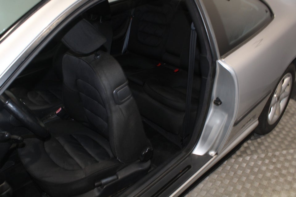 Peugeot 406 3,0 Coupé 2d