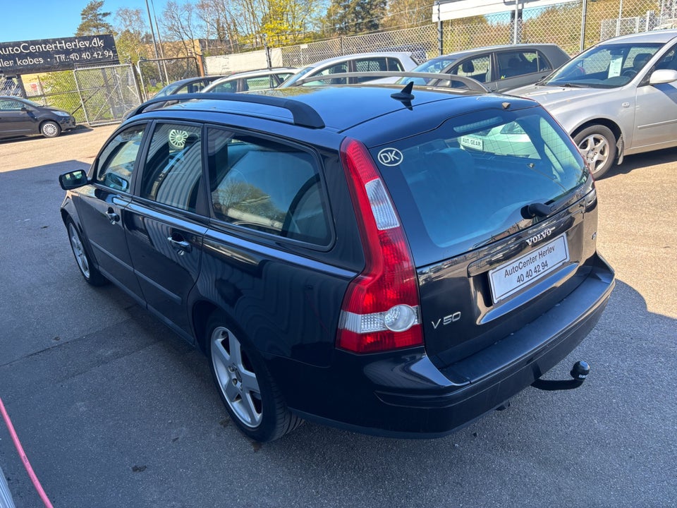 Volvo V50 2,4  5d