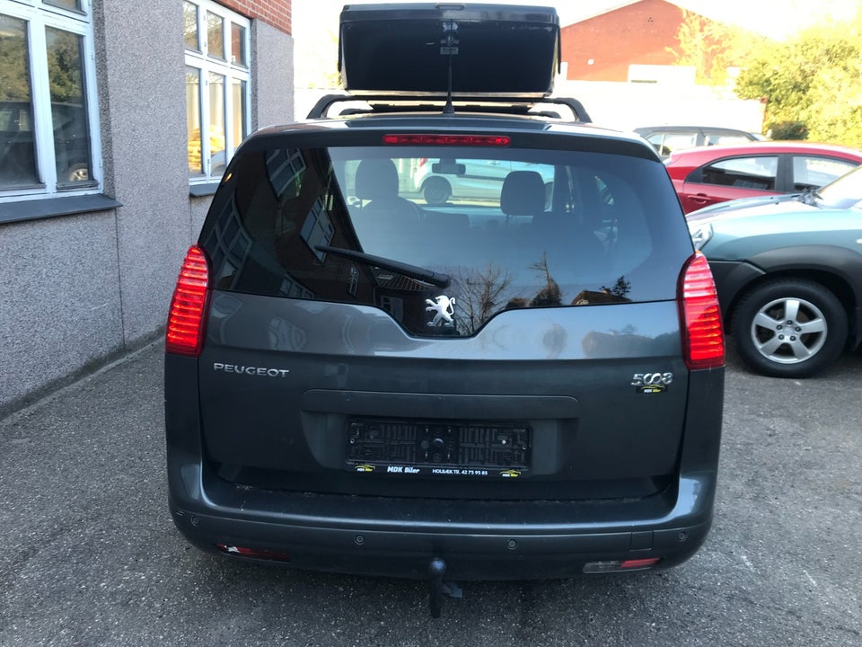 Peugeot 5008 1,6 HDi 110 Premium 7prs 5d