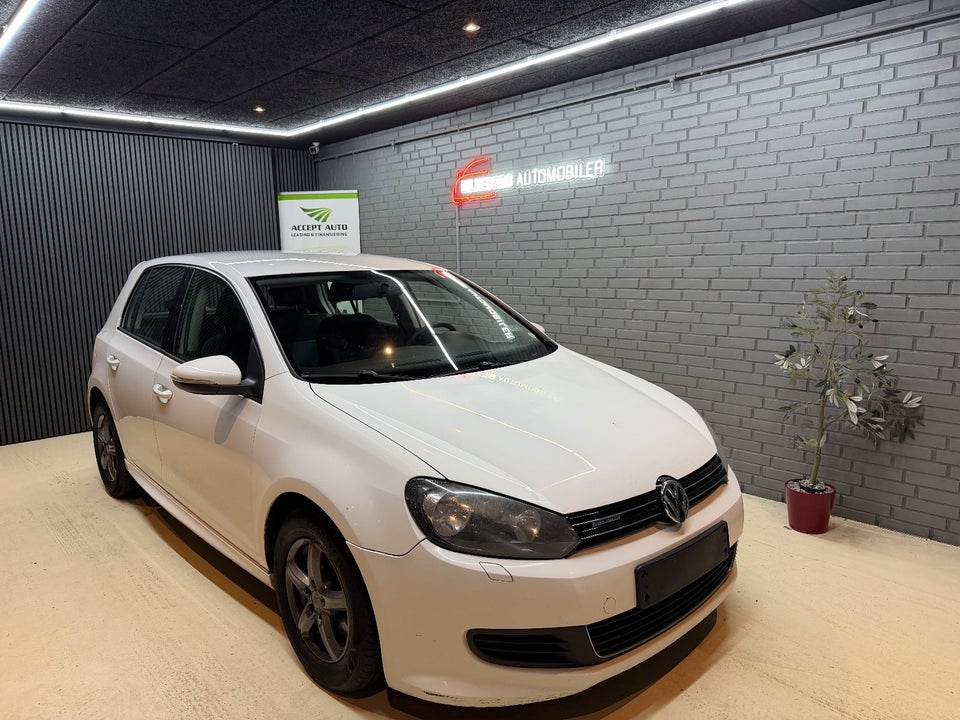 VW Golf VI 1,6 TDi 105 BlueMotion 5d