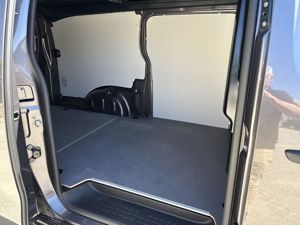 Toyota ProAce 2,0 D 144 Long Comfort 4d