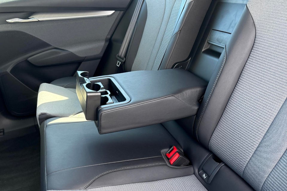 Skoda Enyaq 60 iV Loft 5d