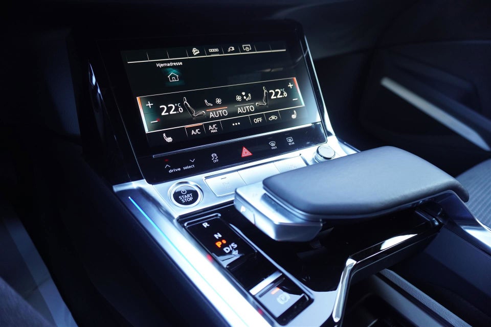 Audi e-tron 55 S-line quattro 5d