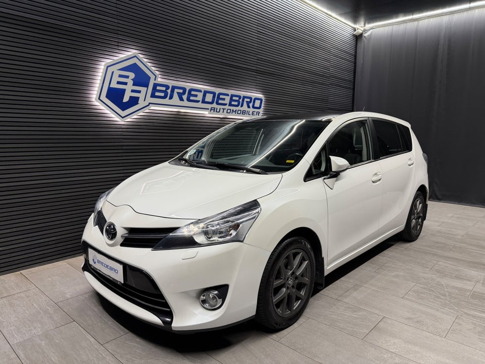 Toyota Verso 1,8 VVT-i T3 MDS Skyview 7prs 5d