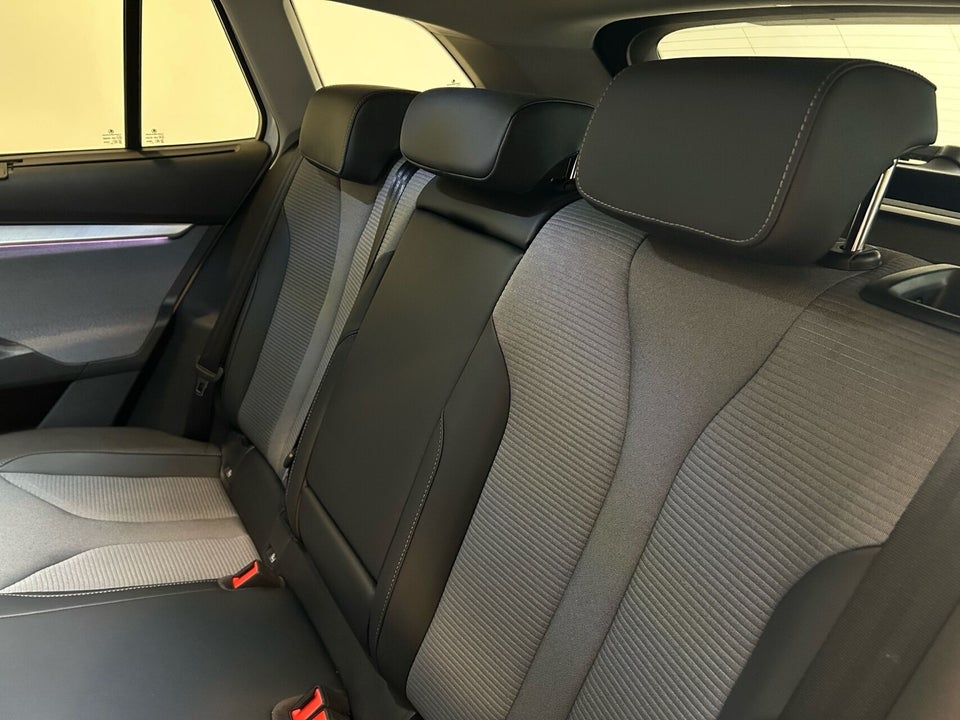 Skoda Enyaq 80 iV Premium 5d