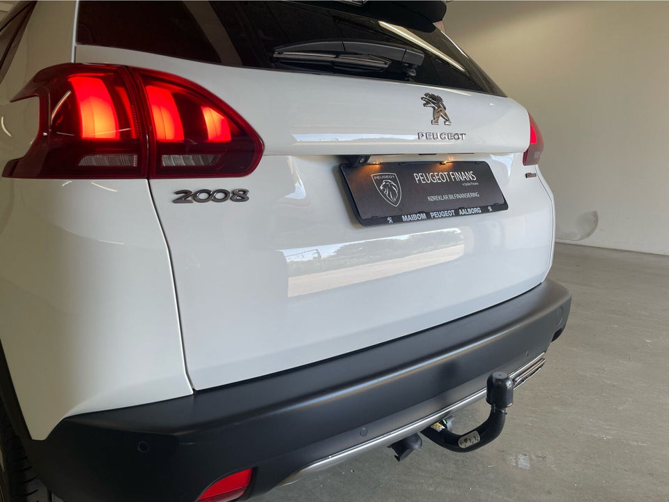 Peugeot 2008 1,5 BlueHDi 120 GT Line Sky EAT6 5d