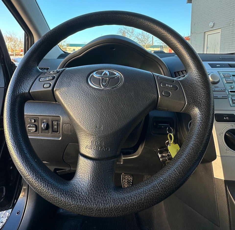 Toyota Corolla Verso 1,8 Sol 7prs 5d