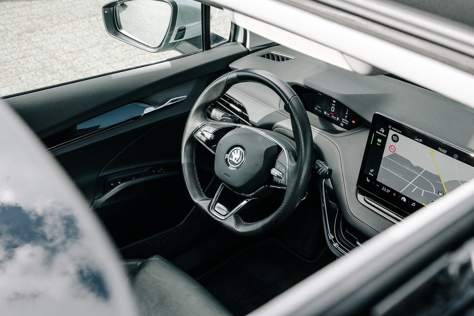 Skoda Enyaq 80 iV Plus Suite 5d
